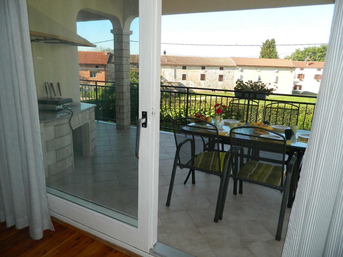 Chiara Apartment Kirmenjak Kültér fotó